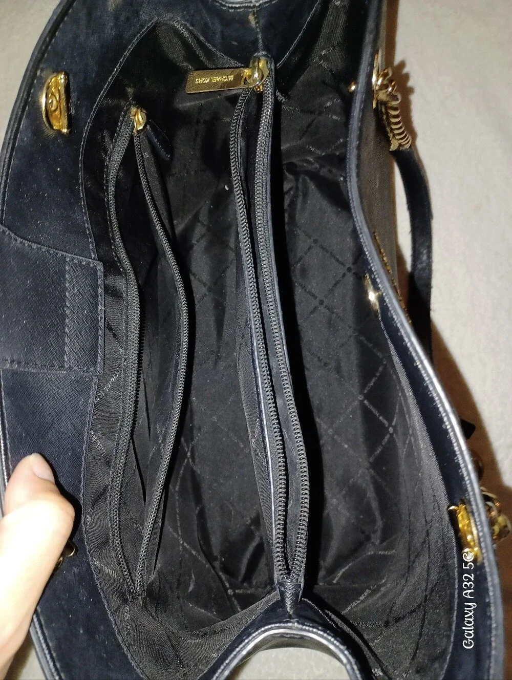 Michael Kors Large Black Tote Shoulder Bag Gold Chain Strap MK Charm Zip Snap